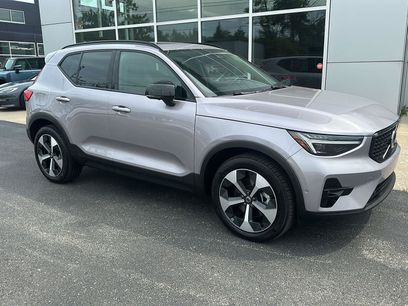 Used 2026 Volvo XC40 B5 Plus