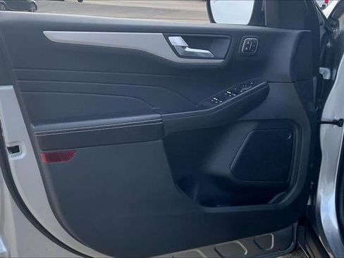 Used 2021 Ford Escape SEL w/ Technology Package image 22