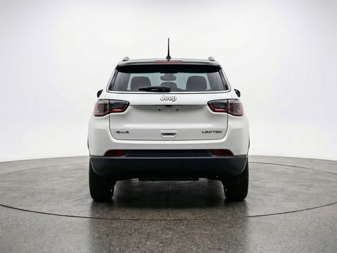 Used 2025 Jeep Compass Limited AWD/4WD image 7