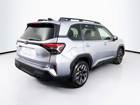 Used 2026 Subaru Forester Premium AWD/4WD image 7