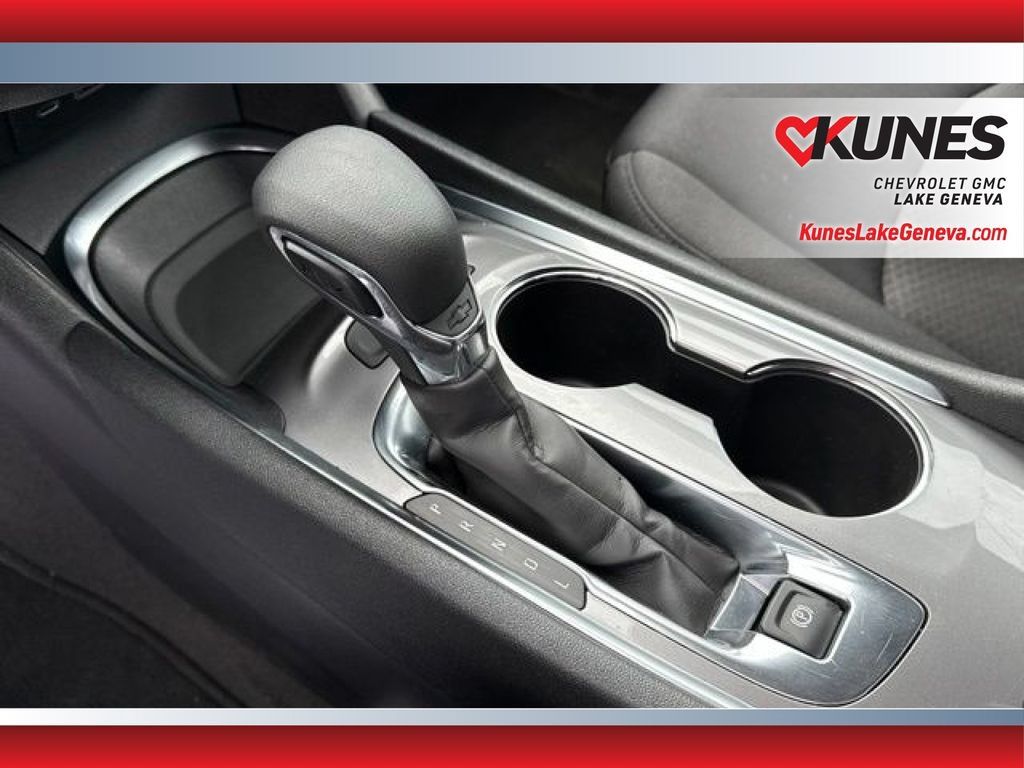 Used 2025 Chevrolet Malibu LT FWD image 26