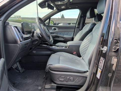 Certified 2025 Kia Sorento SX Prestige AWD/4WD image 6