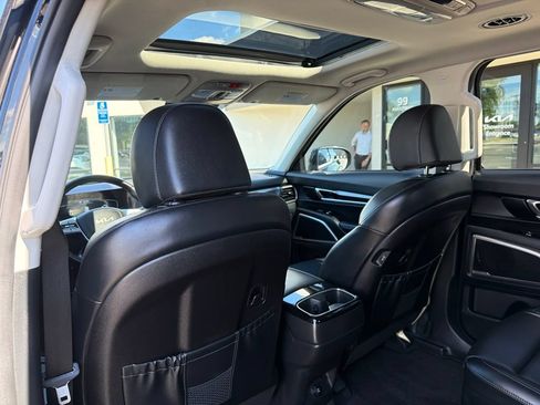 Certified 2024 Kia Telluride S w/ S Sunroof Package AWD/4WD image 19