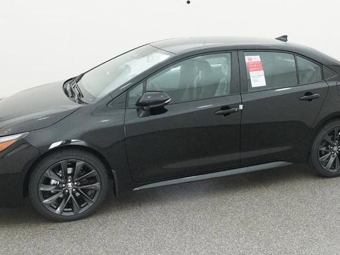 New 2026 Toyota Corolla SE image 3