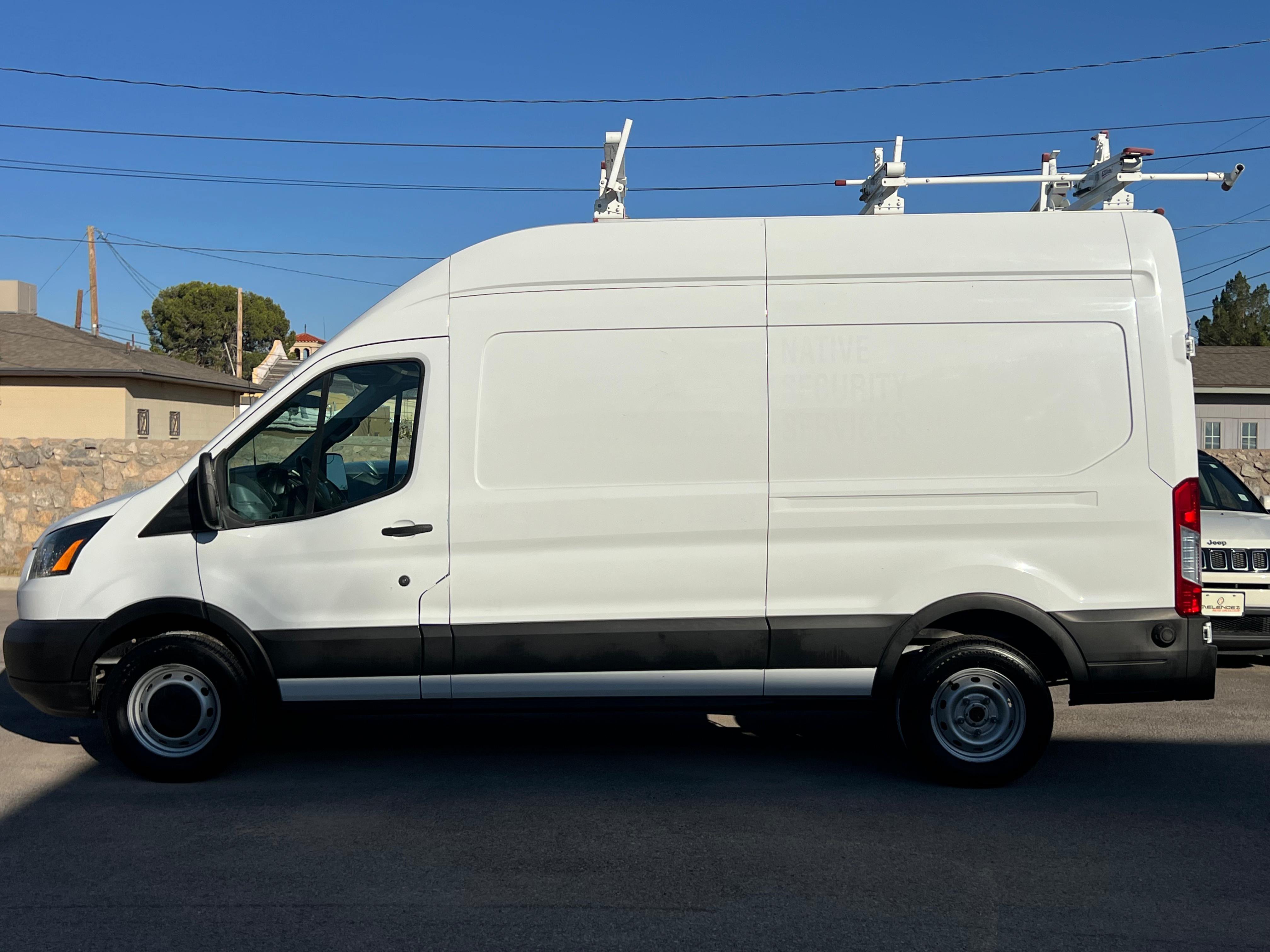Used 2019 Ford Transit 250 148 High Roof RWD image 2