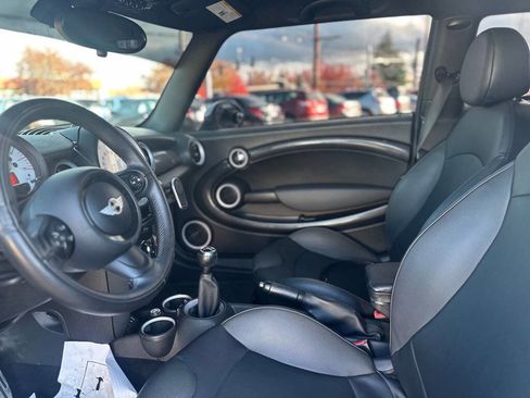 Used 2013 MINI Cooper S image 16