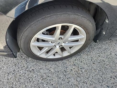 Used 2010 Ford Fusion SEL image 9