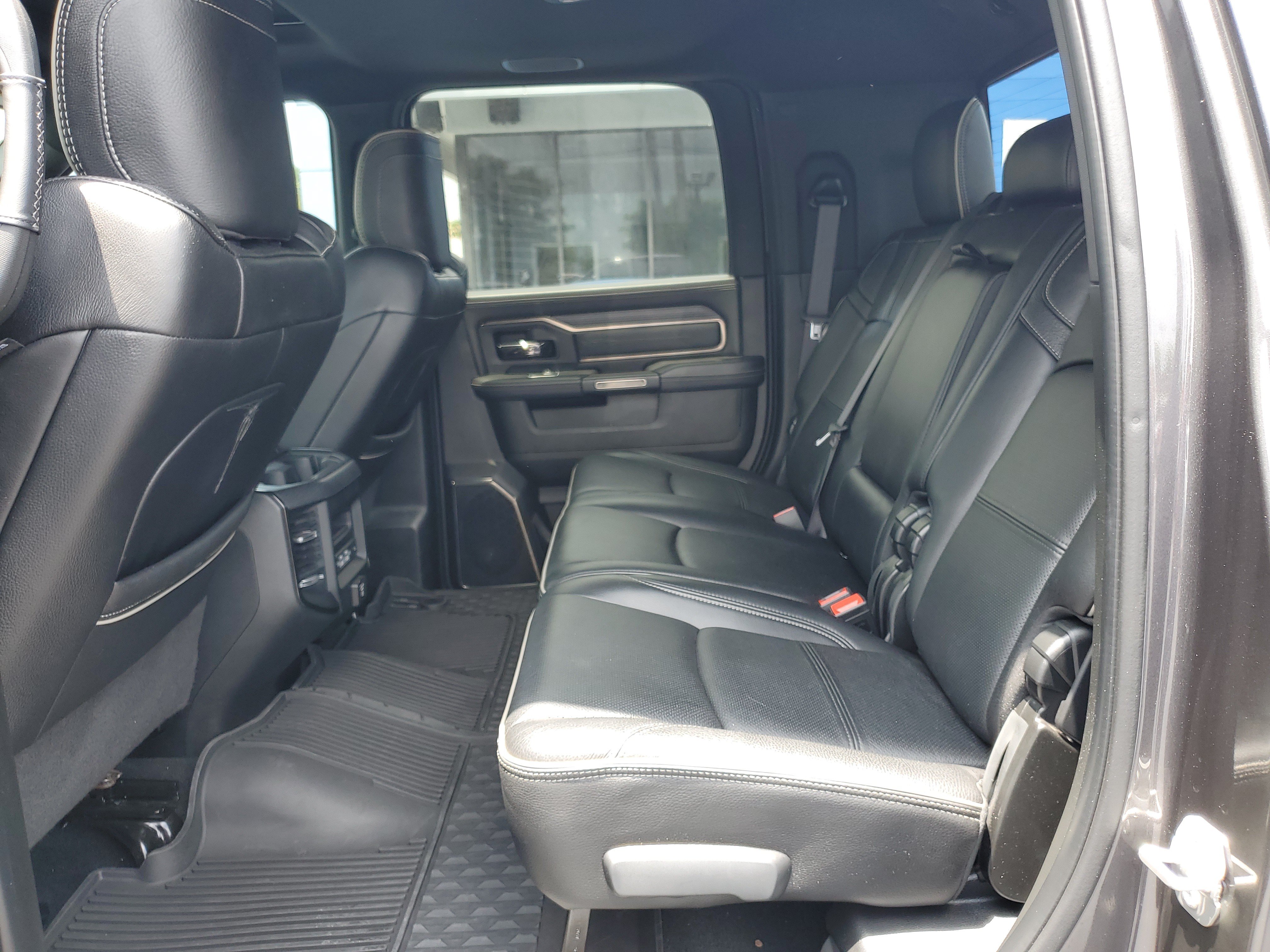 Used 2022 RAM 3500 Limited w/ Max Tow Package AWD/4WD image 35