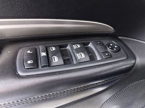 Used 2020 Dodge Durango SXT AWD/4WD image 24