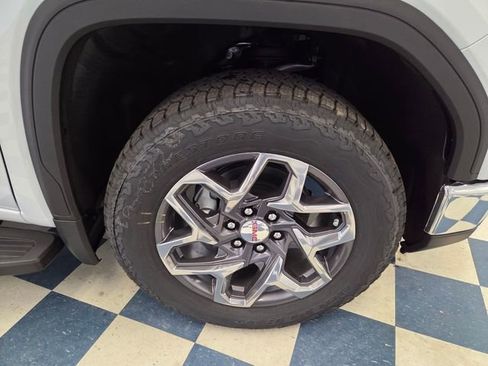 New 2026 GMC Sierra 1500 SLT w/ SLT Premium Package image 10