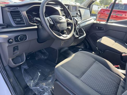Used 2024 Ford Transit 250 Low Roof w/ Exterior Upgrade Package RWD image 17