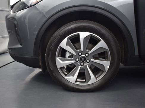 Used 2024 Ford Escape Platinum image 24