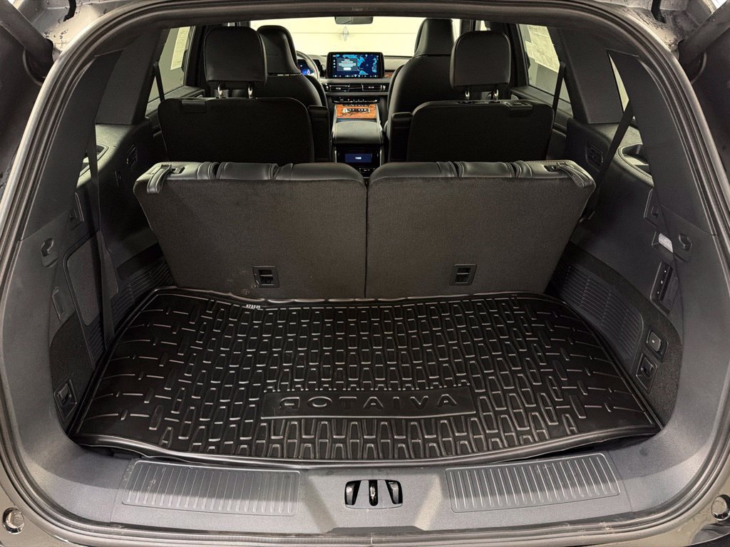 New 2026 Lincoln Aviator Black Label w/ Jet Appearance Package AWD/4WD image 40