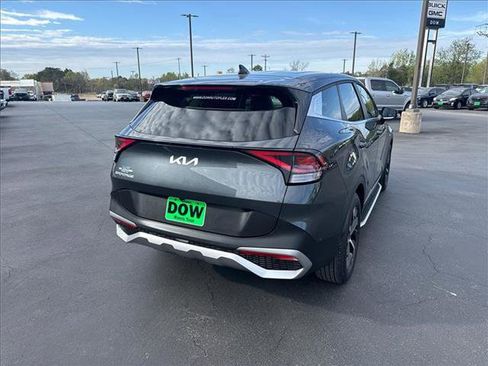 Used 2024 Kia Sportage EX image 8