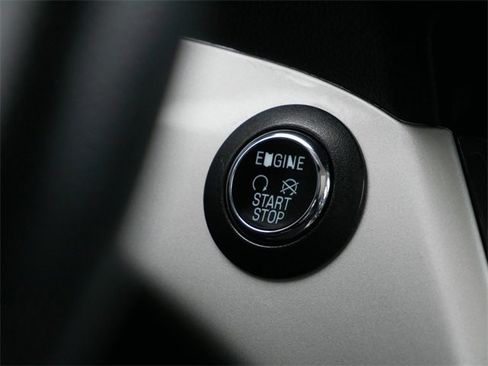 Used 2015 Ford C-MAX SEL w/ Equipment Group 302A image 29