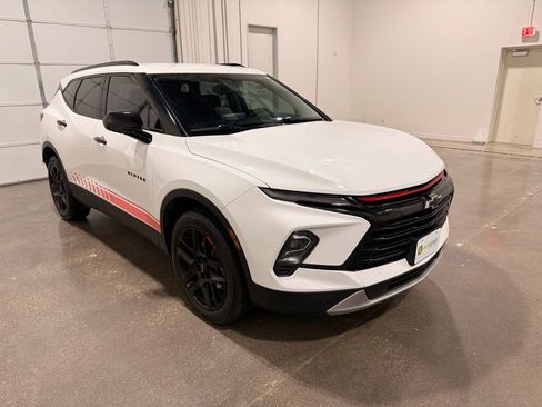 Used 2023 Chevrolet Blazer LT w/ Convenience Package image 3