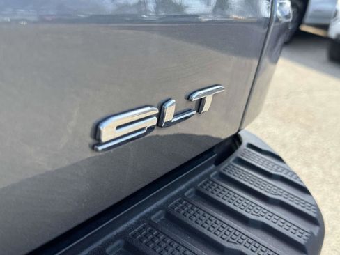 Used 2022 GMC Sierra 1500 SLT w/ SLT Premium Plus Package AWD/4WD image 11