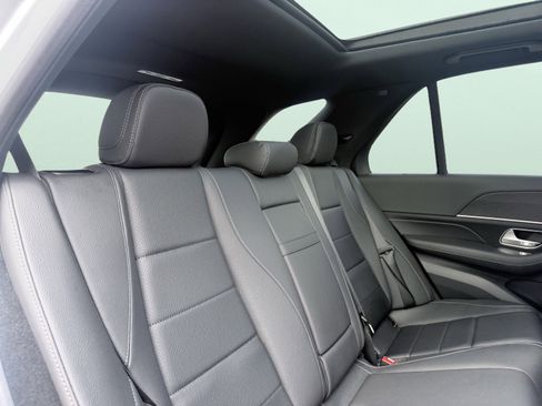 Used 2025 Mercedes-Benz GLE 450e 4MATIC w/ AMG Line Exterior image 26