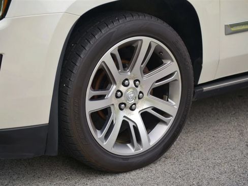 Used 2015 Cadillac Escalade Premium AWD/4WD image 29