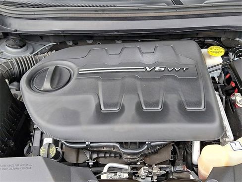 Used 2021 Jeep Cherokee Limited image 29