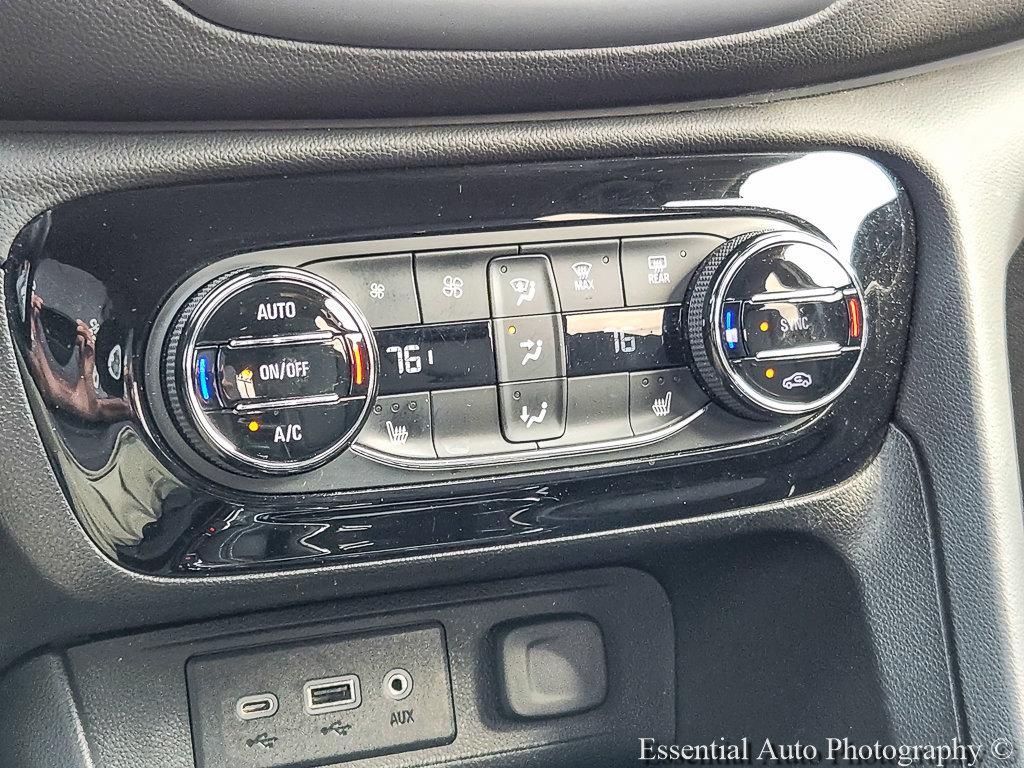Used 2023 Buick Encore GX Select w/ Sport Touring Package FWD image 15