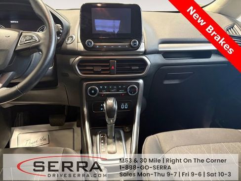 Used 2019 Ford EcoSport SE image 9