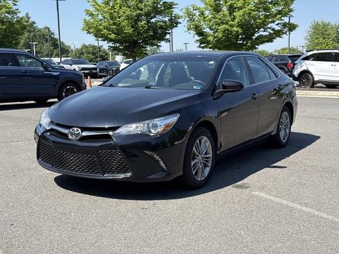 Used 2016 Toyota Camry SE FWD image 5