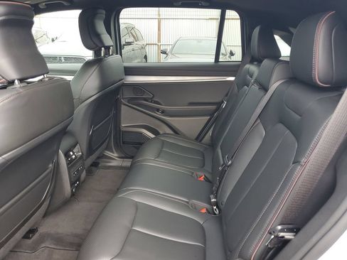 Used 2024 Jeep Wagoneer Launch Edition AWD/4WD image 10
