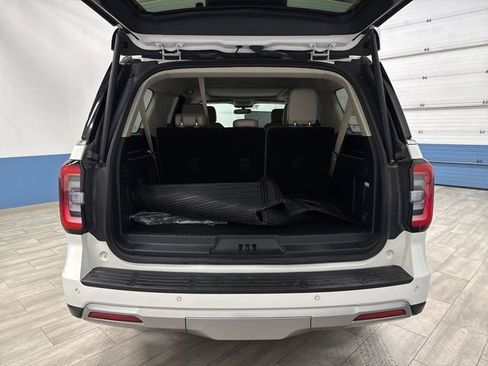 Used 2022 Ford Expedition Max Limited image 16