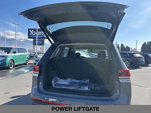 New 2026 Volkswagen Atlas SE image 14