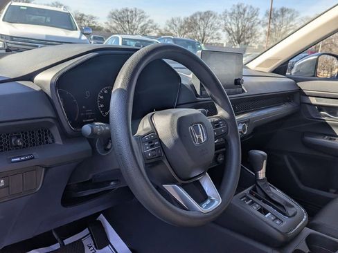 Used 2025 Honda CR-V EX image 11