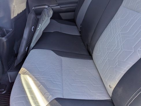 Used 2021 Toyota Tacoma TRD Sport w/ Technology Package image 16