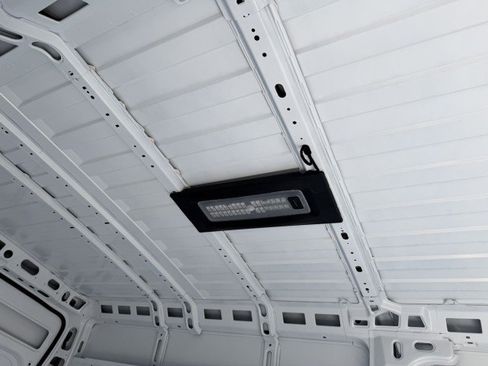 Used 2025 RAM ProMaster 2500 w/ Convenience Group image 7