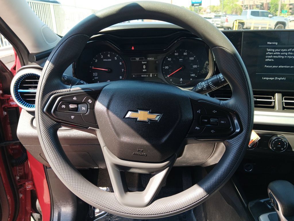 Used 2026 Chevrolet Trax LS FWD image 14