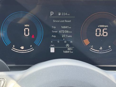 Used 2025 Hyundai Tucson SEL FWD image 24