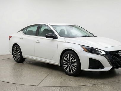 Used 2025 Nissan Altima 2.5 SV