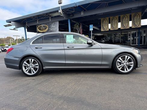 Used 2017 Mercedes-Benz C 300 Sedan image 7