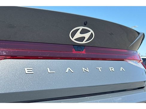 Used 2024 Hyundai Elantra SEL FWD image 51