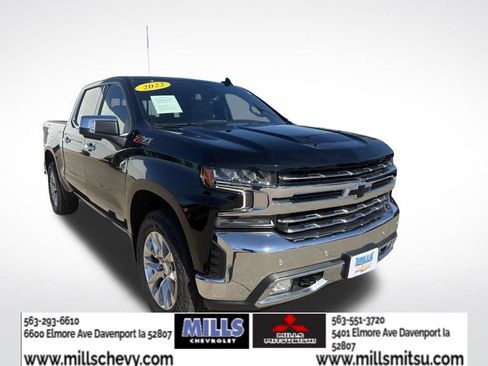 Used 2022 Chevrolet Silverado 1500 LTZ AWD/4WD image 3