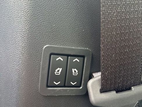 Used 2024 Cadillac XT6 Premium Luxury w/ Platinum Package image 46