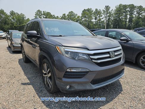 Used 2016 Honda Pilot Touring image 3