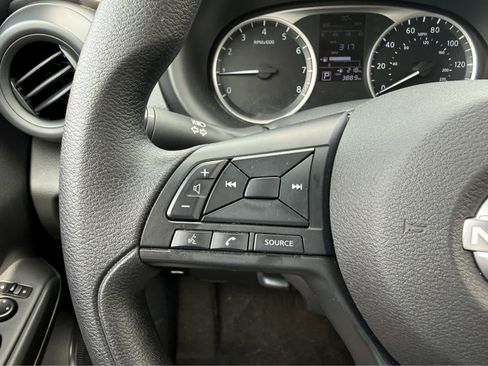 Used 2025 Nissan Kicks Play S FWD image 25