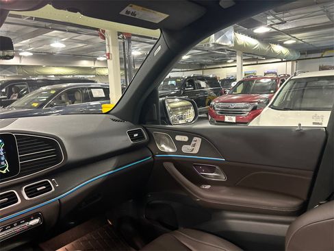 Used 2023 Mercedes-Benz GLE 350 4MATIC image 25