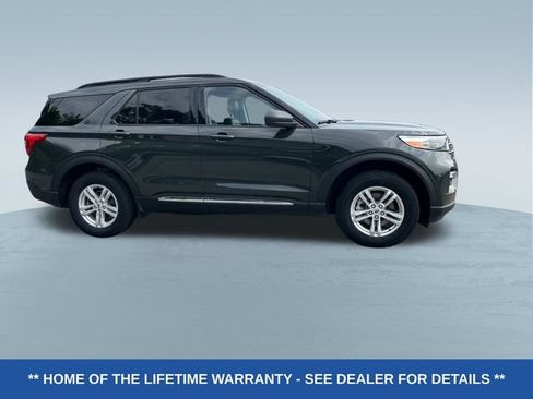Used 2024 Ford Explorer XLT w/ Equipment Group 202A AWD/4WD image 2