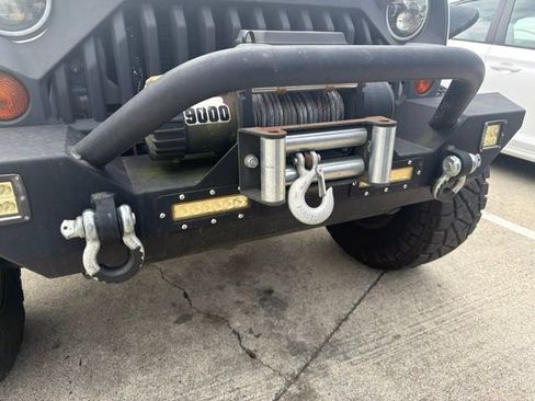 Used 2012 Jeep Wrangler Unlimited Sport AWD/4WD image 29
