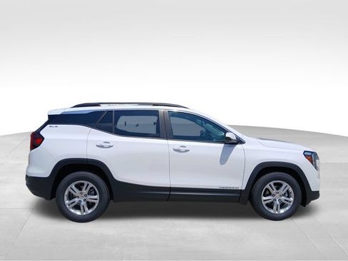 Certified 2024 GMC Terrain SLE w/ Driver Convenience Package AWD/4WD image 7