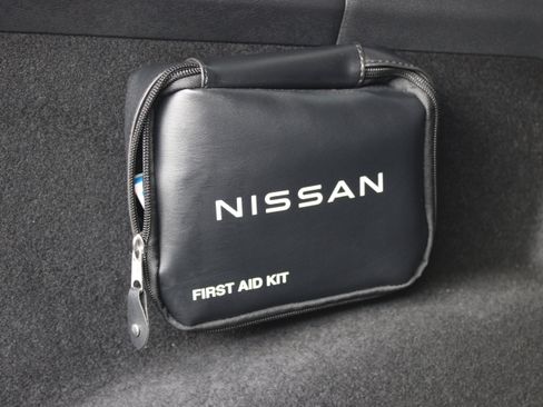 Certified 2023 Nissan Rogue SV w/ SV Premium B Package AWD/4WD image 7