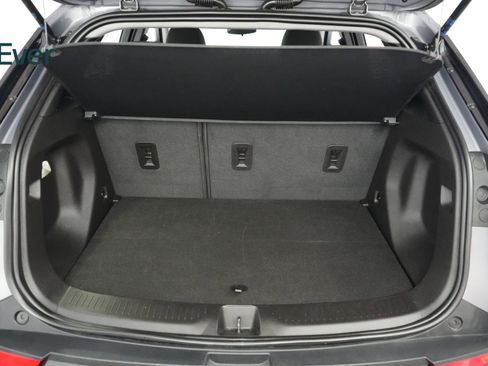 Used 2023 Chevrolet Bolt EUV LT w/ Driver Confidence Package FWD image 8