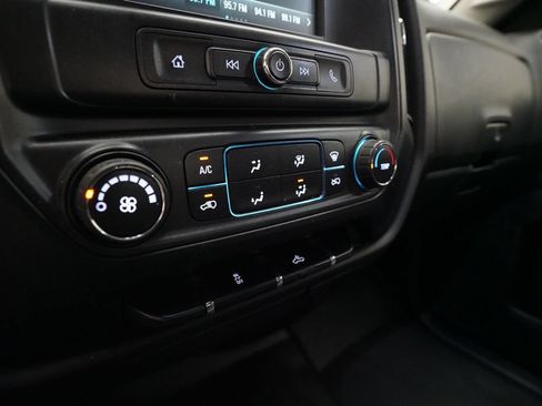Used 2019 Chevrolet Silverado 1500 W/T AWD/4WD image 19