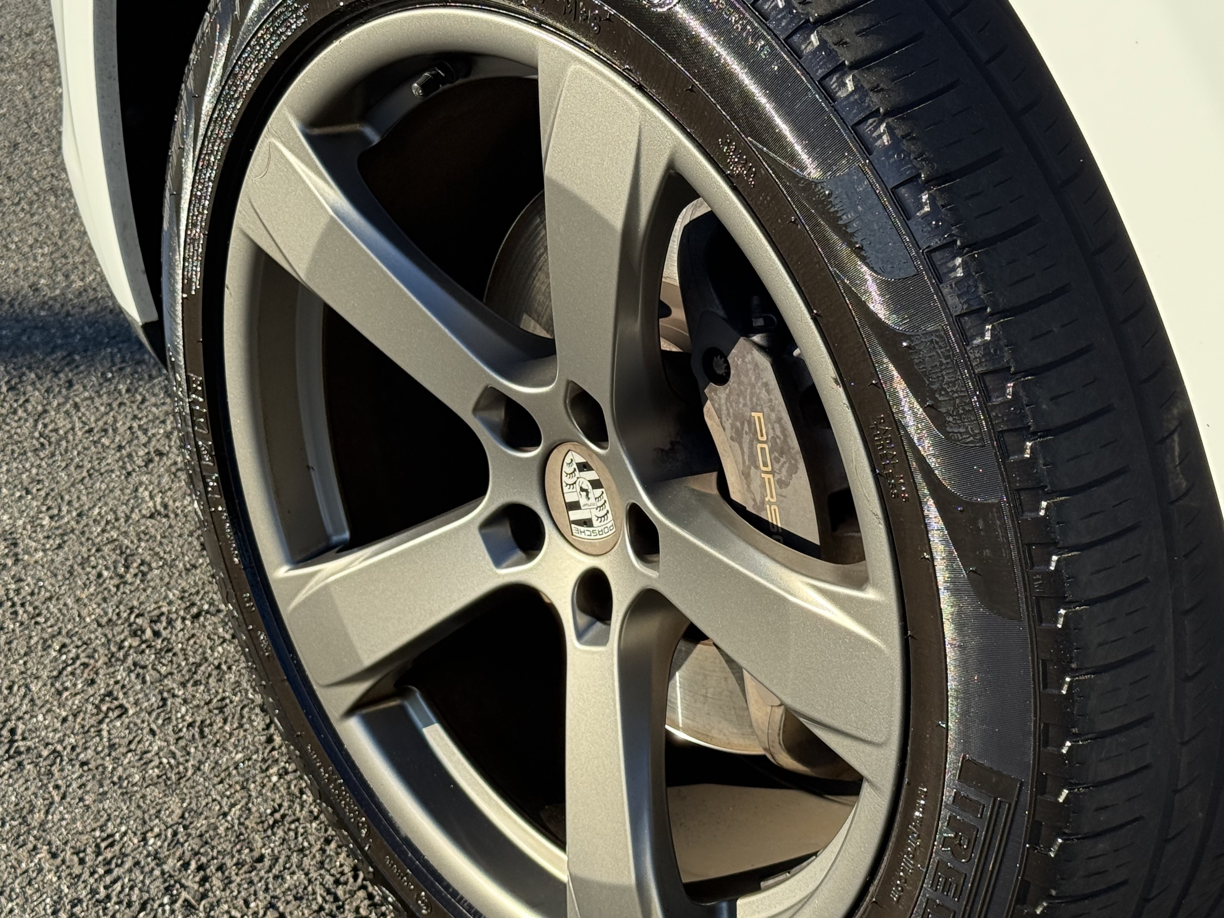 Certified 2023 Porsche Macan AWD/4WD image 14